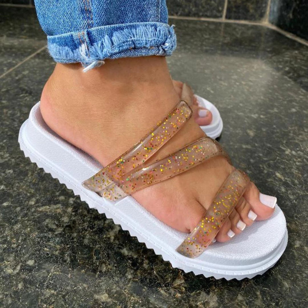 Sandália Papete Colorida: O Calçado Coringa do seu Guarda-Roupa