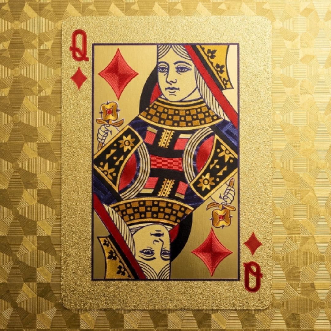 Kit 2 Baralhos Dourados 24k: Luxo à Prova D'água e Lavável