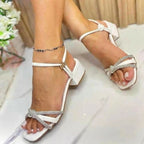 Sandália Festa Salto Bloco Calce Fácil: Elegância e Brilho Premium