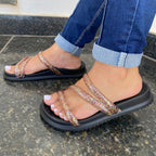 Sandália Papete Colorida: O Calçado Coringa do seu Guarda-Roupa